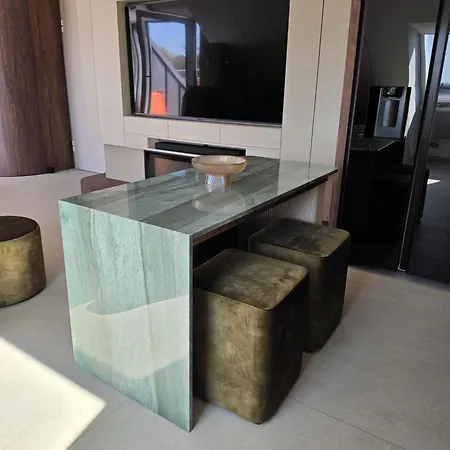 Amber Loft 2br Elite Beachfront 3d Tour Apartmán